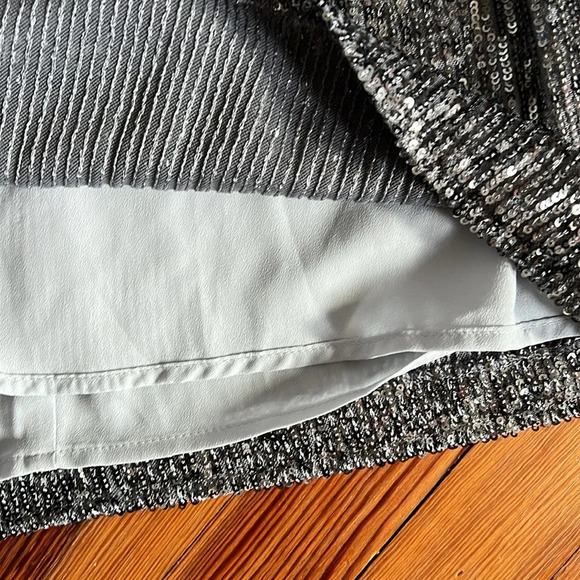 LOFT Festive Silver Metallic Sequins Faux Wrap Mini Skirt - Size 4 - Picture 7 of 7